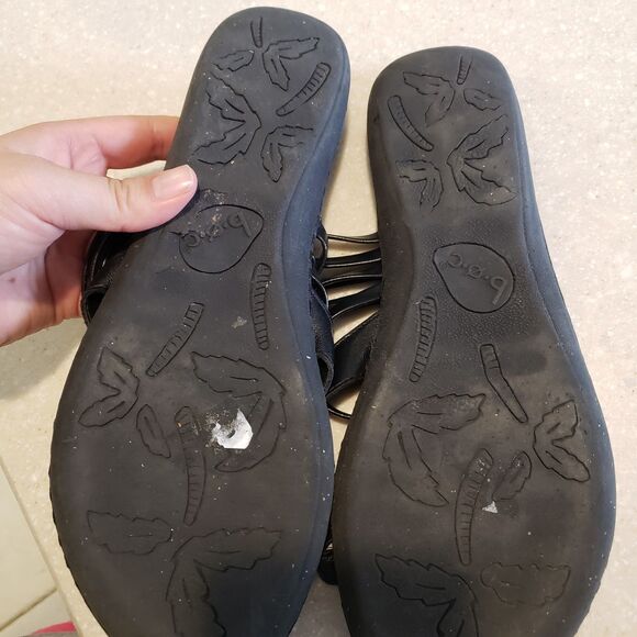 BORN b.o.c. Women's Alisha Black Strappy Slip On Sandals Size US 8 - Picture 5 of 6